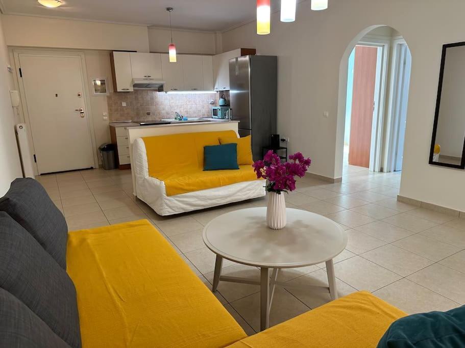 Riviera Beach, Seaside Spacious Apt. Anáviszosz Kültér fotó